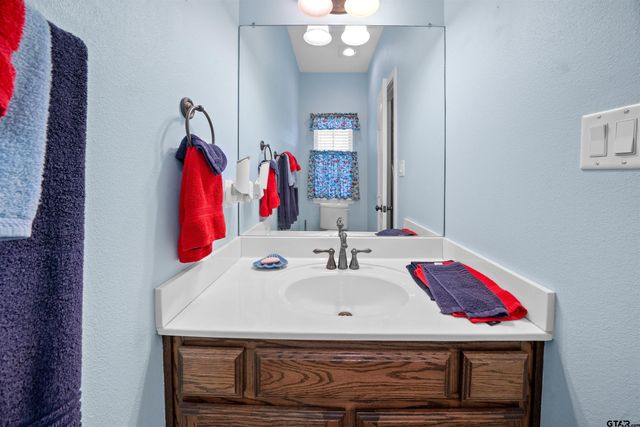 14226 COUNTY ROAD 434, Lindale, TX 75771