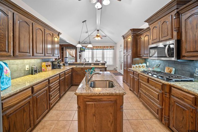 14226 COUNTY ROAD 434, Lindale, TX 75771