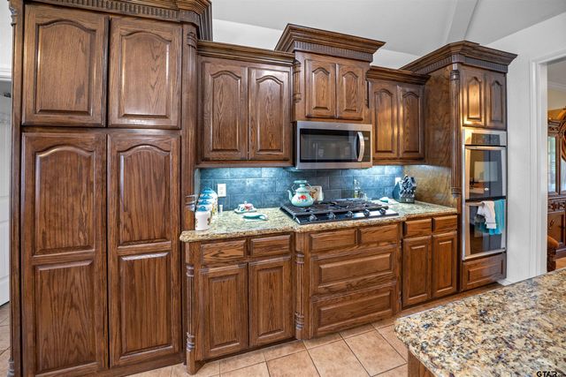 14226 COUNTY ROAD 434, Lindale, TX 75771