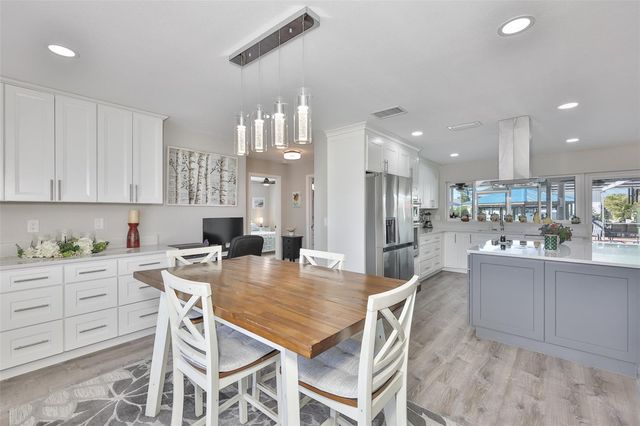 6518 SENEGAL PALM WAY, Apollo Beach, FL 33572