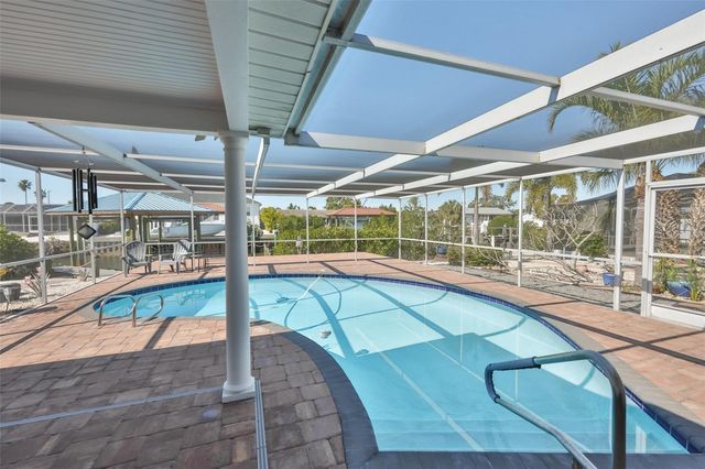 6518 SENEGAL PALM WAY, Apollo Beach, FL 33572