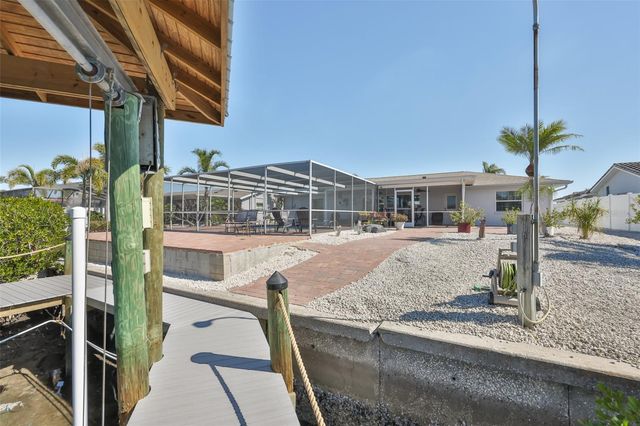 6518 SENEGAL PALM WAY, Apollo Beach, FL 33572