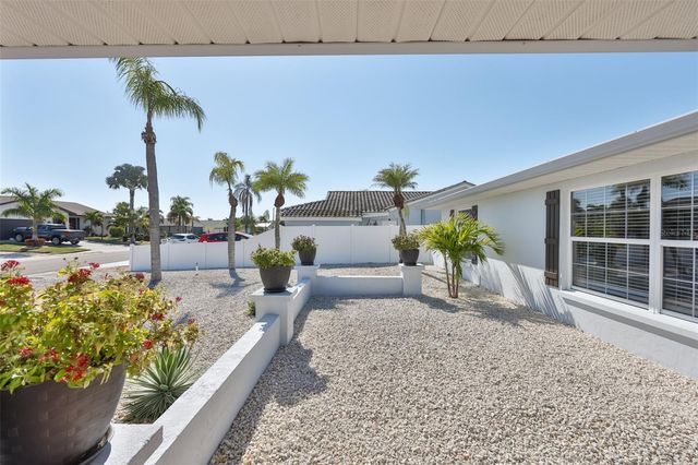 6518 SENEGAL PALM WAY, Apollo Beach, FL 33572