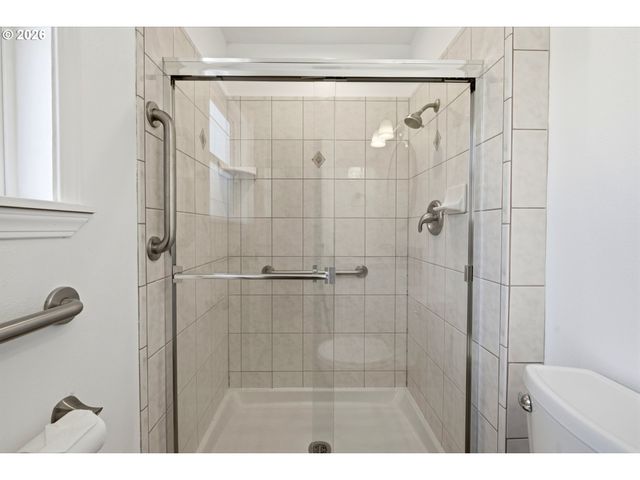 20350 Sw CELEBRITY Ct, Beaverton, OR 97078