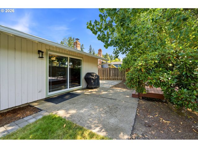 20350 Sw CELEBRITY Ct, Beaverton, OR 97078