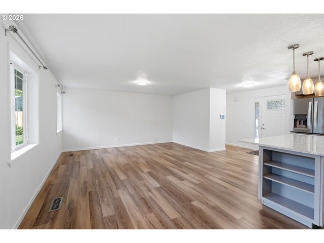 20350 Sw CELEBRITY Ct, Beaverton, OR 97078