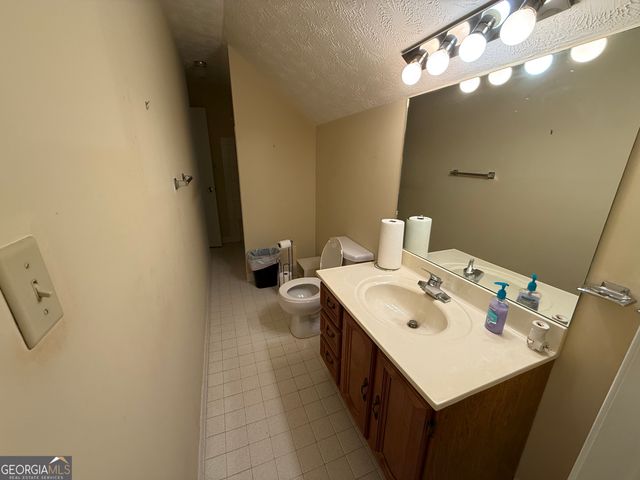 170 White Road, Fayetteville, GA 30214