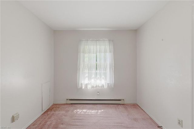 406 Teepee DR, Newport News, VA 23602