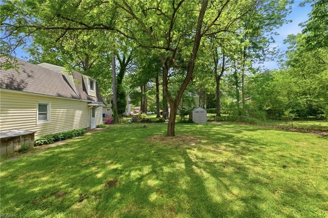 406 Teepee DR, Newport News, VA 23602