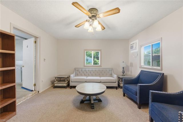 406 Teepee DR, Newport News, VA 23602