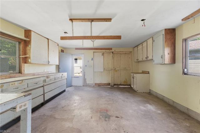 406 Teepee DR, Newport News, VA 23602