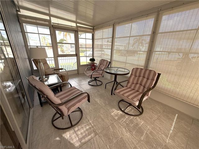 472 Nicklaus BLVD, North Fort Myers, FL 33903