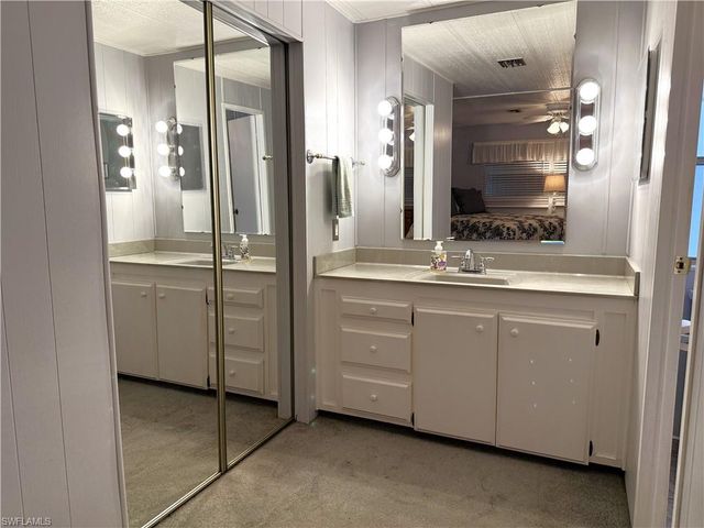 472 Nicklaus BLVD, North Fort Myers, FL 33903