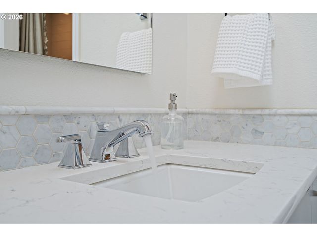 12540 Sw GLACIER LILY Cir, Tigard, OR 97223
