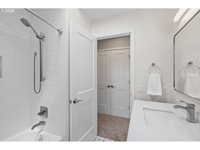 12540 Sw GLACIER LILY Cir, Tigard, OR 97223