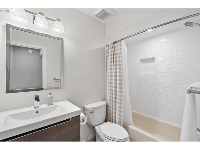 12540 Sw GLACIER LILY Cir, Tigard, OR 97223