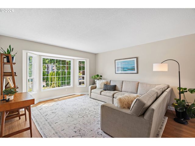 12540 Sw GLACIER LILY Cir, Tigard, OR 97223