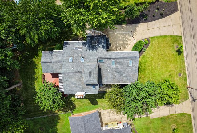 951 Academy Place, Mt Lebanon, PA 15243