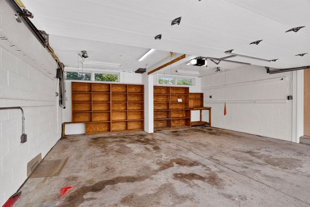 951 Academy Place, Mt Lebanon, PA 15243