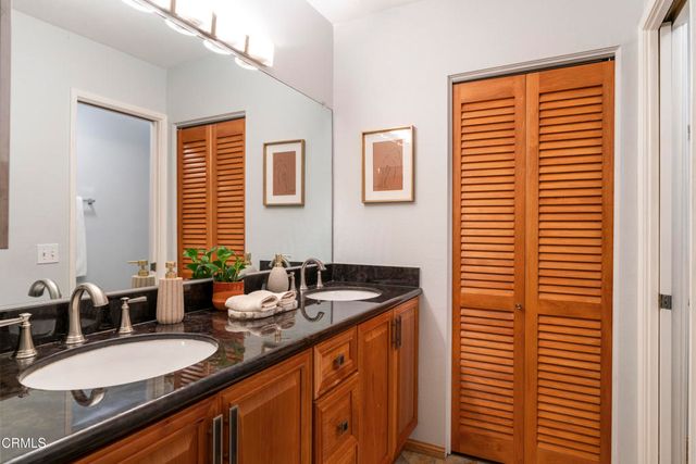 500 S Oak Knoll Avenue 40, Pasadena, CA 91101