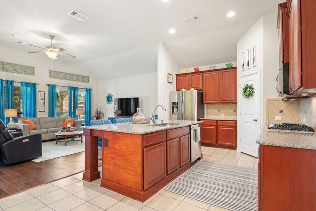 2505 Sun Creek Drive, Little Elm, TX 75068