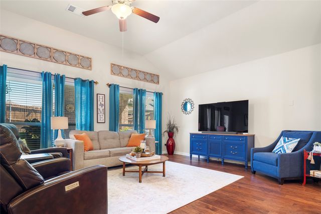 2505 Sun Creek Drive, Little Elm, TX 75068