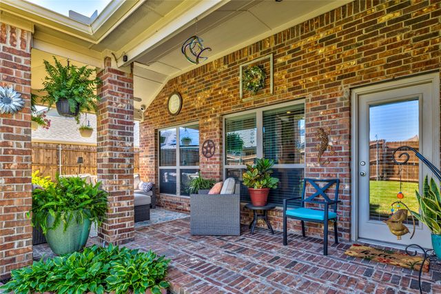 2505 Sun Creek Drive, Little Elm, TX 75068