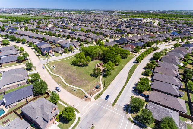 2505 Sun Creek Drive, Little Elm, TX 75068