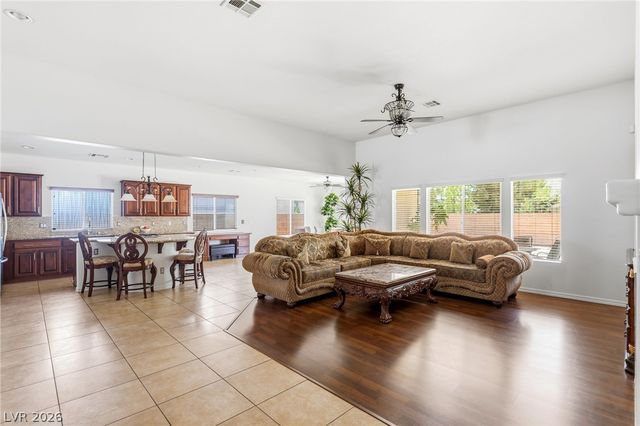 5903 McLennan Ranch Avenue, Las Vegas, NV 89131