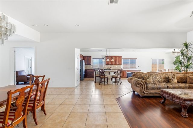 5903 McLennan Ranch Avenue, Las Vegas, NV 89131