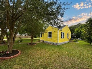 1109 4th Street, Palacios, TX 77465