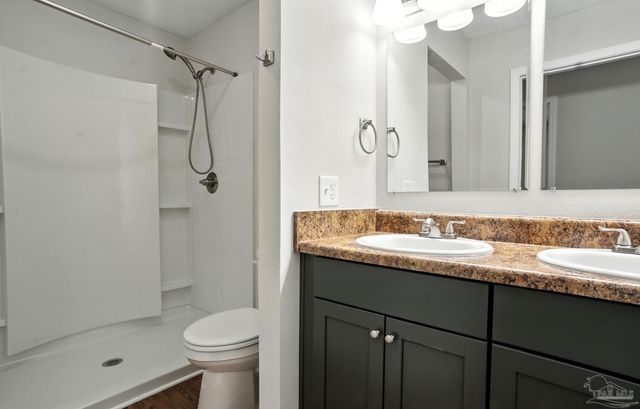3807 W Moreno St, Pensacola, FL 32505