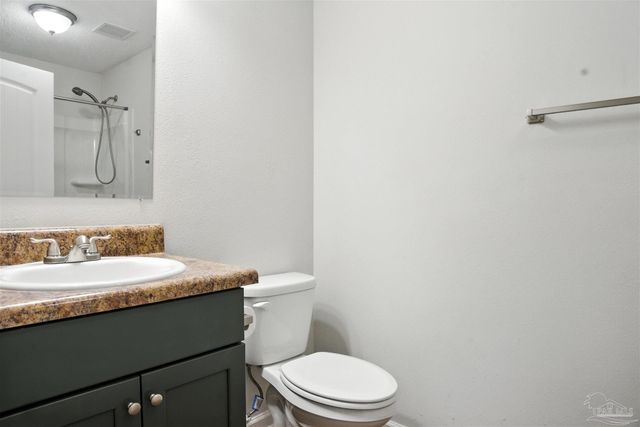 3807 W Moreno St, Pensacola, FL 32505