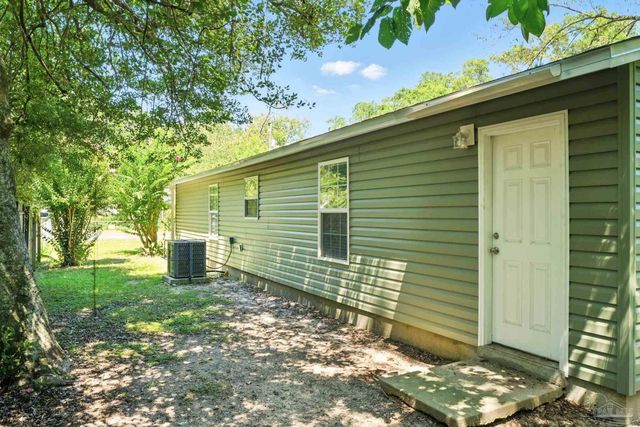 3807 W Moreno St, Pensacola, FL 32505
