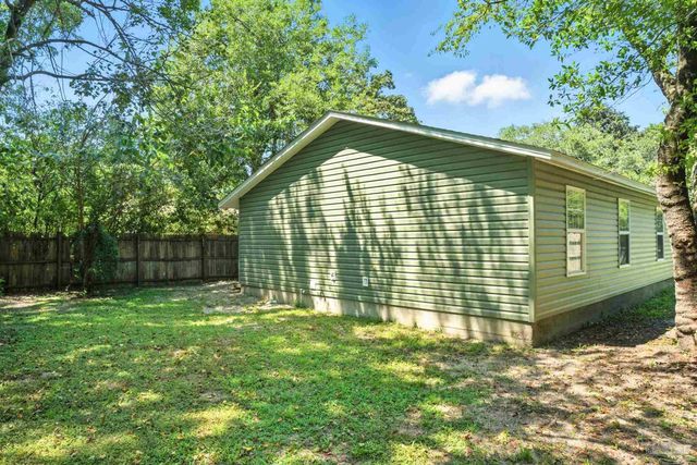 3807 W Moreno St, Pensacola, FL 32505