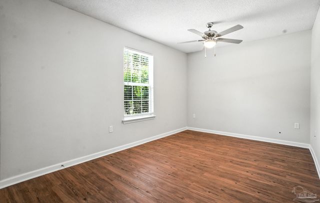 3807 W Moreno St, Pensacola, FL 32505