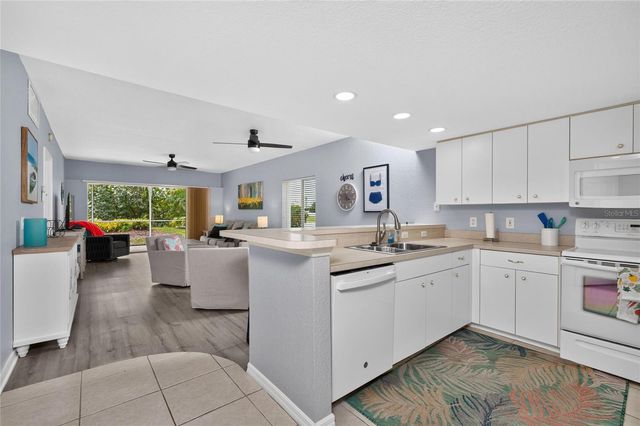 9500 FIDDLERS GREEN CIRCLE 101, Rotonda West, FL 33947