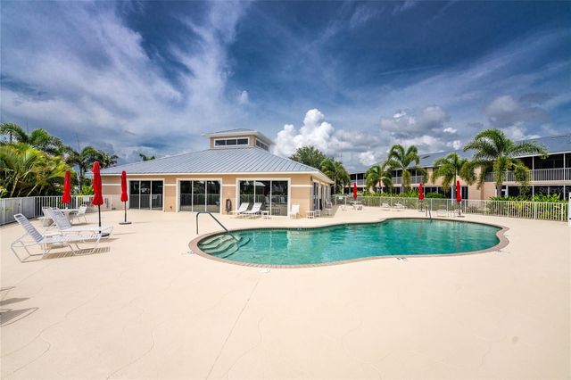 9500 FIDDLERS GREEN CIRCLE 101, Rotonda West, FL 33947