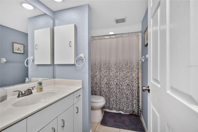 9500 FIDDLERS GREEN CIRCLE 101, Rotonda West, FL 33947