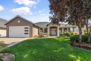 209 Keystone Way, Eagle Point, OR 97524