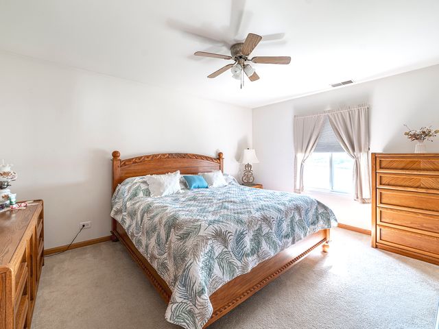 2649 Caliendo Circle, Montgomery, IL 60538