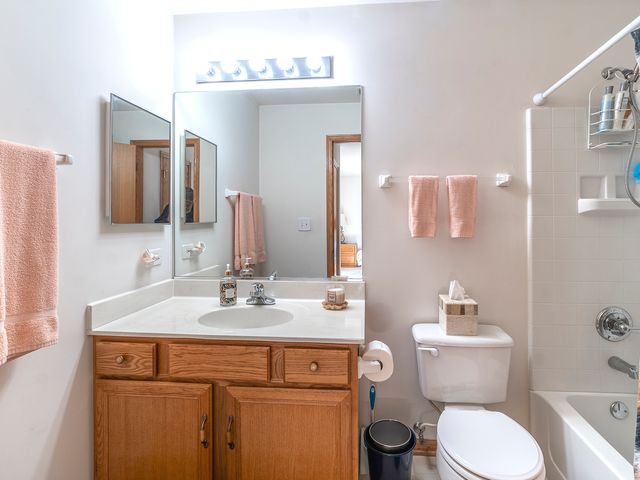 2649 Caliendo Circle, Montgomery, IL 60538