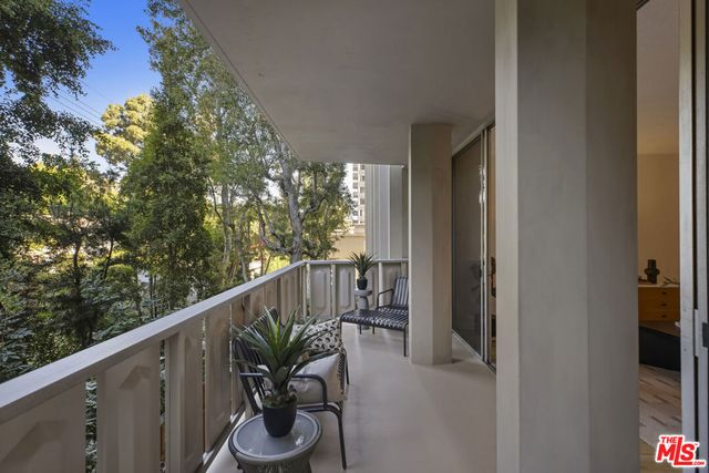 4455 Los Feliz Boulevard 204, Los Angeles, CA 90027