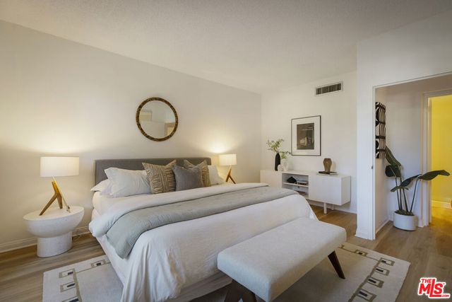 4455 Los Feliz Boulevard 204, Los Angeles, CA 90027