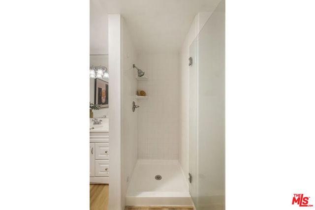 4455 Los Feliz Boulevard 204, Los Angeles, CA 90027
