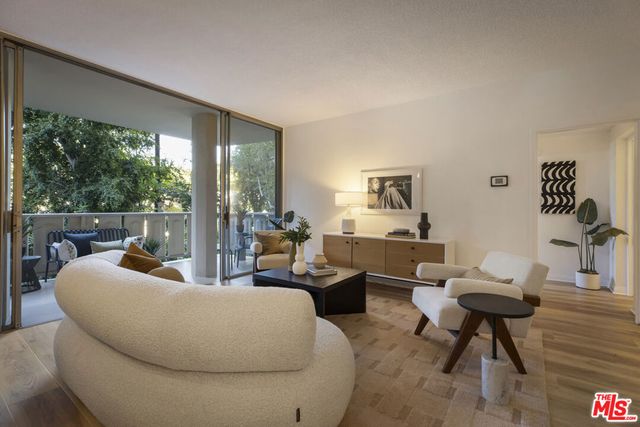 4455 Los Feliz Boulevard 204, Los Angeles, CA 90027