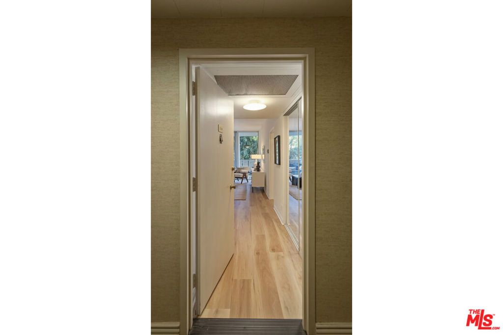 4455 Los Feliz Boulevard 204, Los Angeles, CA 90027 — photo 2