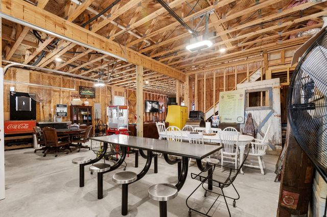 4408 Murrells Inlet Rd., Murrells Inlet, SC 29576