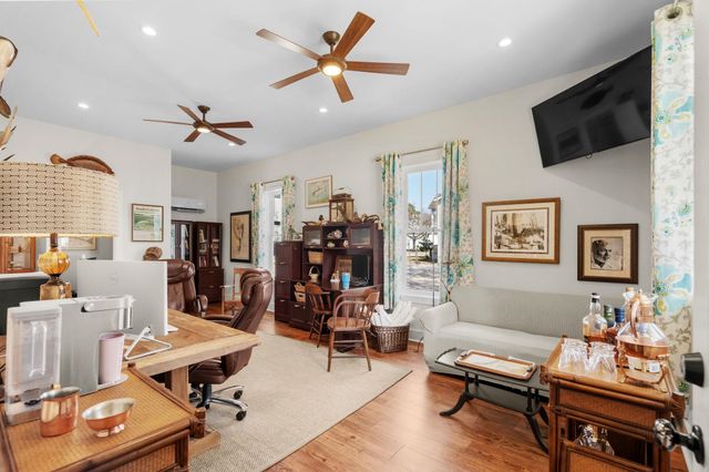 4408 Murrells Inlet Rd., Murrells Inlet, SC 29576