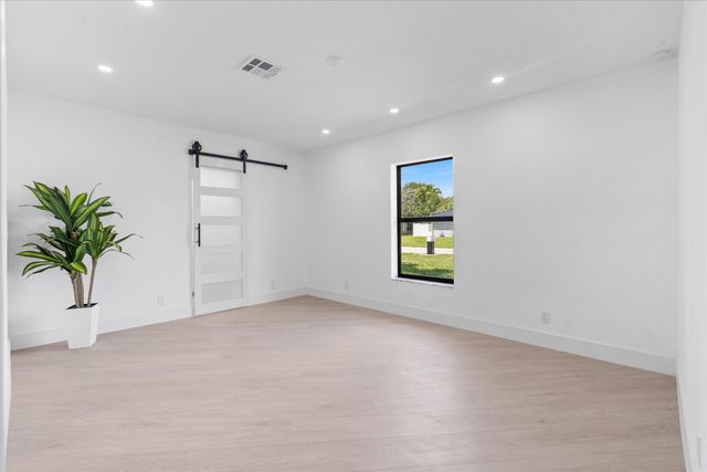 22100 Serenata Circle W, Boca Raton, FL 33433